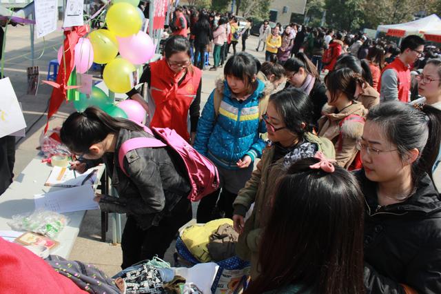 广大同学热情参与