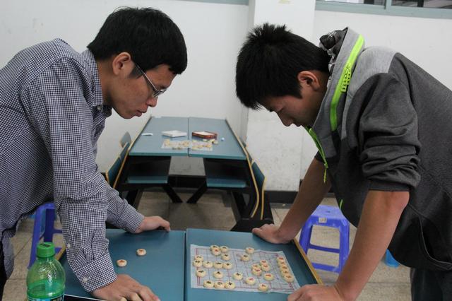 小小棋盘上的针锋相对